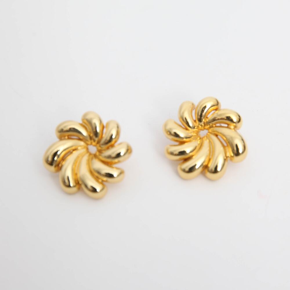 Lele Sadoughi Pinwheel 14K Gold-Plated Button Earrings - Picture 4 of 6